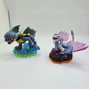 Skylanders 2-Figure Bundle: Gill Grunt (Spyro's Adventure Series 1) & Flashwing (Giants)