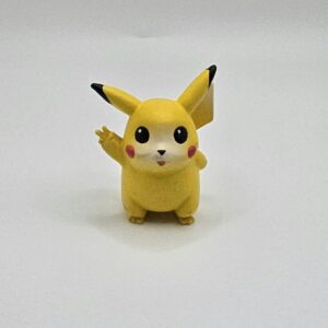 Vintage 1999 Nintendo / TOMY Pokémon Pikachu 2-Inch Mini Figure (Peace Sign Stance)